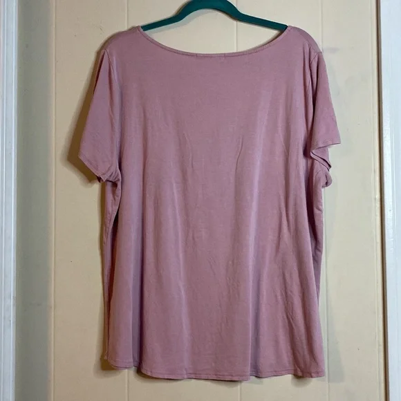 Green Envelope Top - Picture 2 of 5